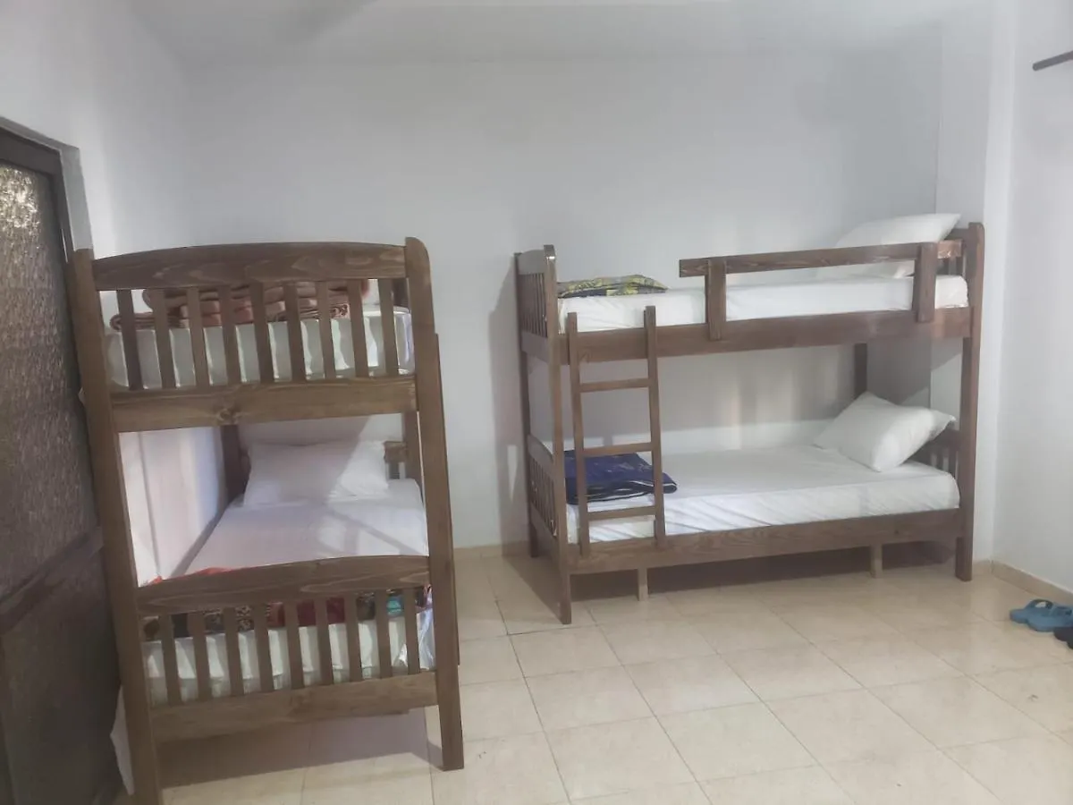 Hostel Split Rock Tiran
